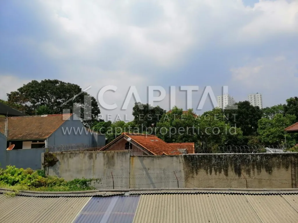 Hitung tanah! Jual rumah 1.5 lantai di Jl. Kapten Tendean Bandung | iklanova.com