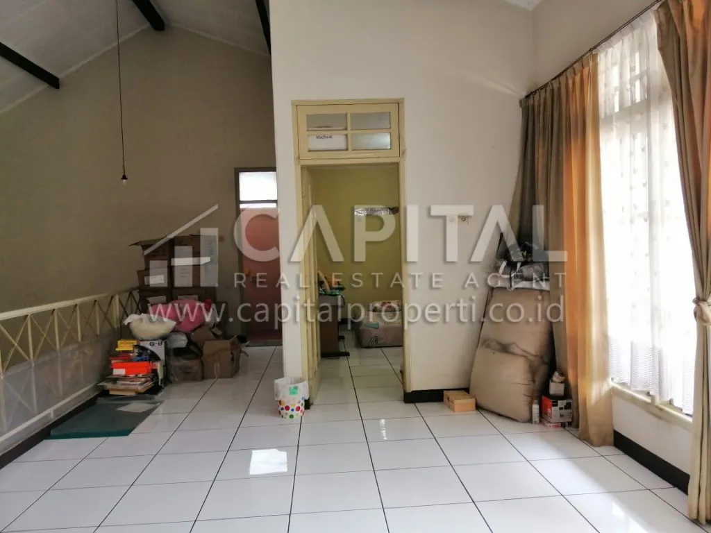 Hitung tanah! Jual rumah 1.5 lantai di Jl. Kapten Tendean Bandung | iklanova.com