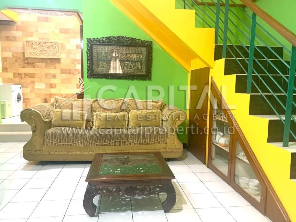 Jual cepat rumah bagus 2 lantai di Bekasi | iklanova.com