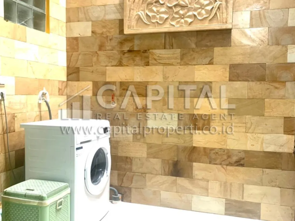 Jual cepat rumah bagus 2 lantai di Bekasi | iklanova.com