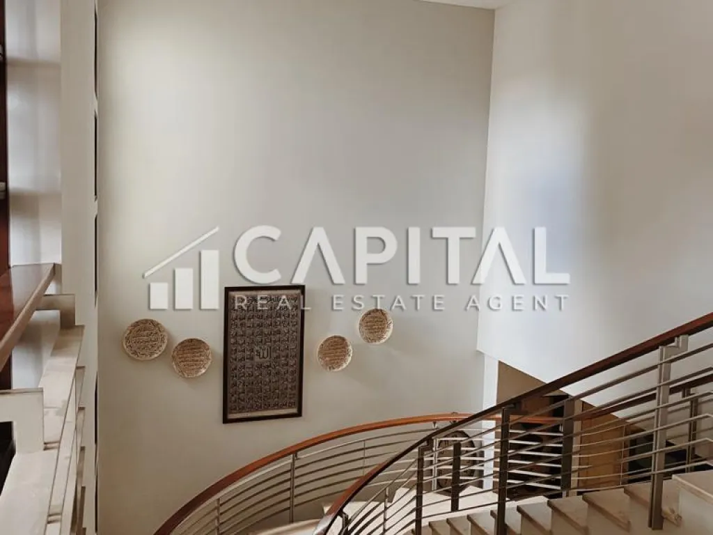 Jual cepat rumah mewah karya arsitek Harold di Setra Indah Bandung | iklanova.com