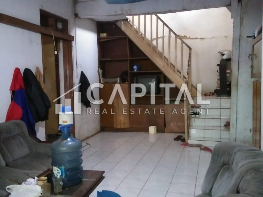 Jual cepat ! Rumah usaha di Astanaanyar | iklanova.com