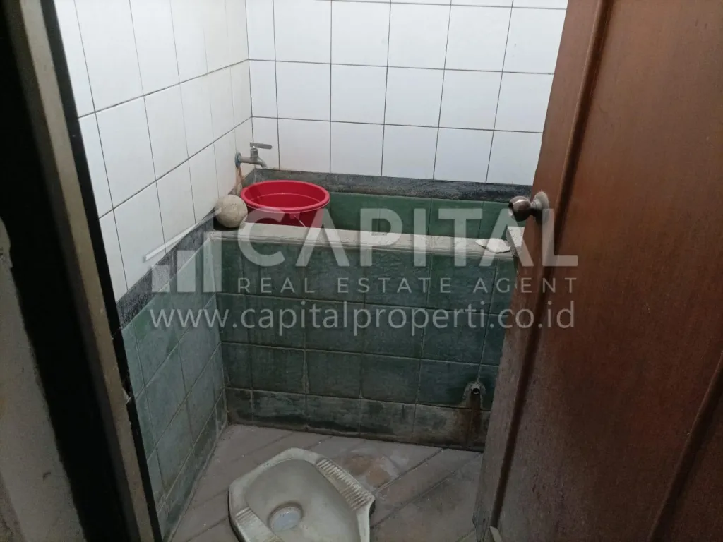 Jual gudang dan kantor strategis di Gunung Batu dekat Tol Pasteur Bandung | iklanova.com