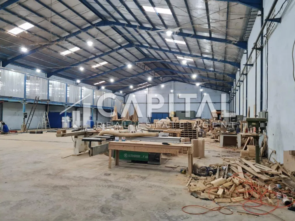 Jual gudang luas di Solo (Jaten-Karanganyar) | iklanova.com