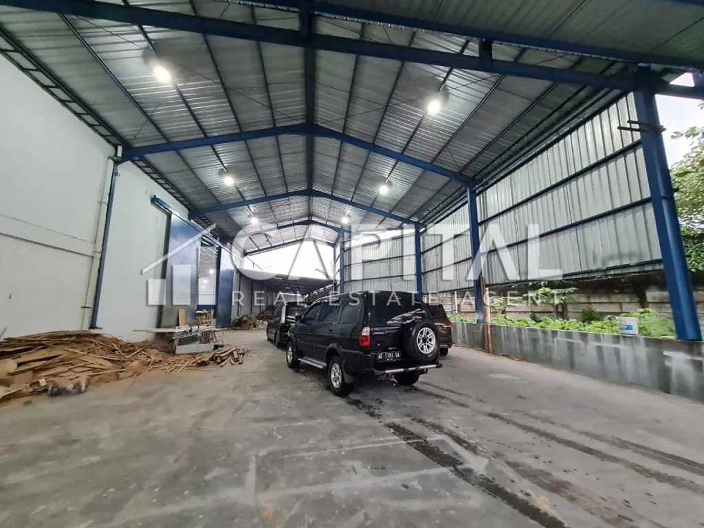 Jual gudang luas di Solo (Jaten-Karanganyar) | iklanova.com