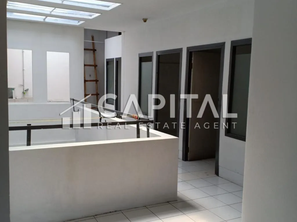 Jual kost 2 lantai di sayap Pajajaran | iklanova.com