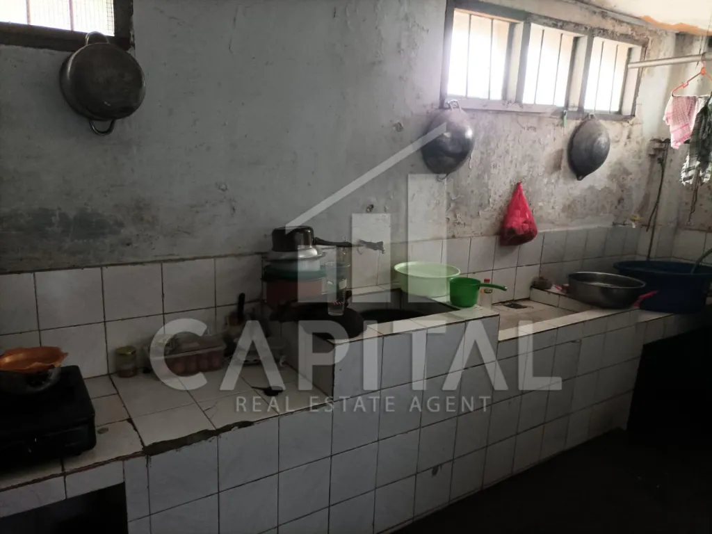 Jual ruko 1.5 lantai di mainroad Otista Bandung | iklanova.com