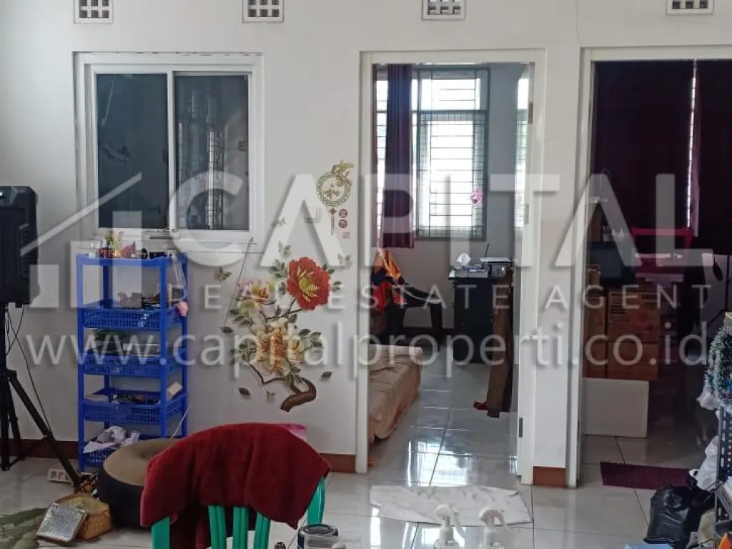 Jual ruko 2.5 lantai strategis di mainroad Sudirman Bandung | iklanova.com