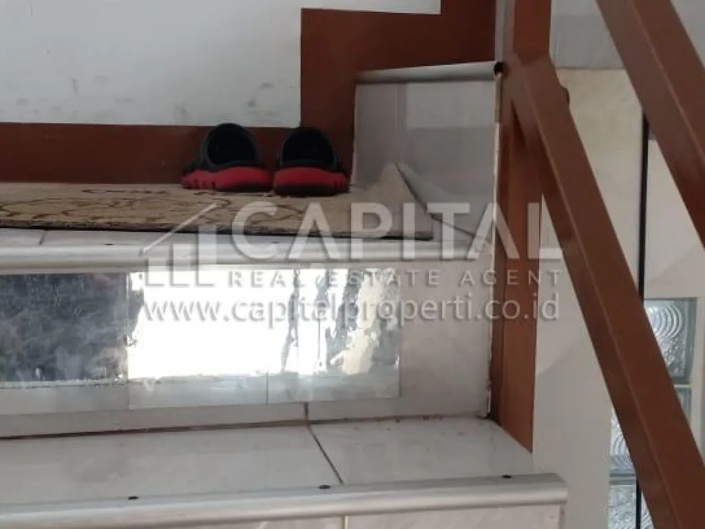 Jual ruko 2.5 lantai strategis di mainroad Sudirman Bandung | iklanova.com