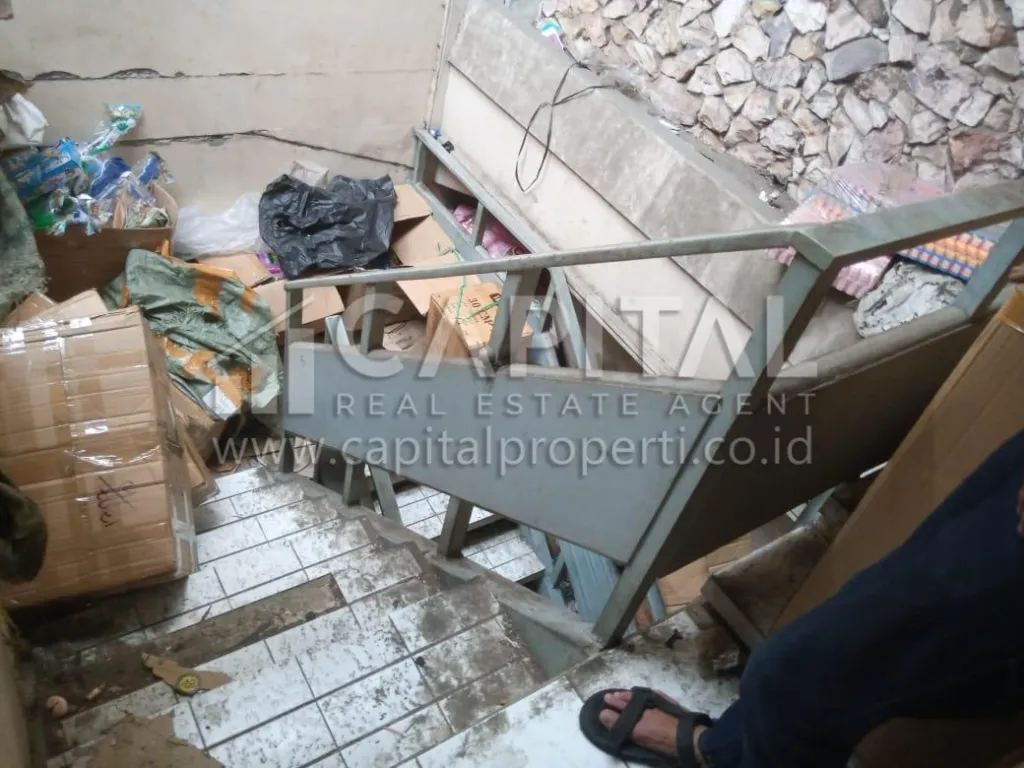 Jual ruko 3 lantai di Cibadak Bandung | iklanova.com