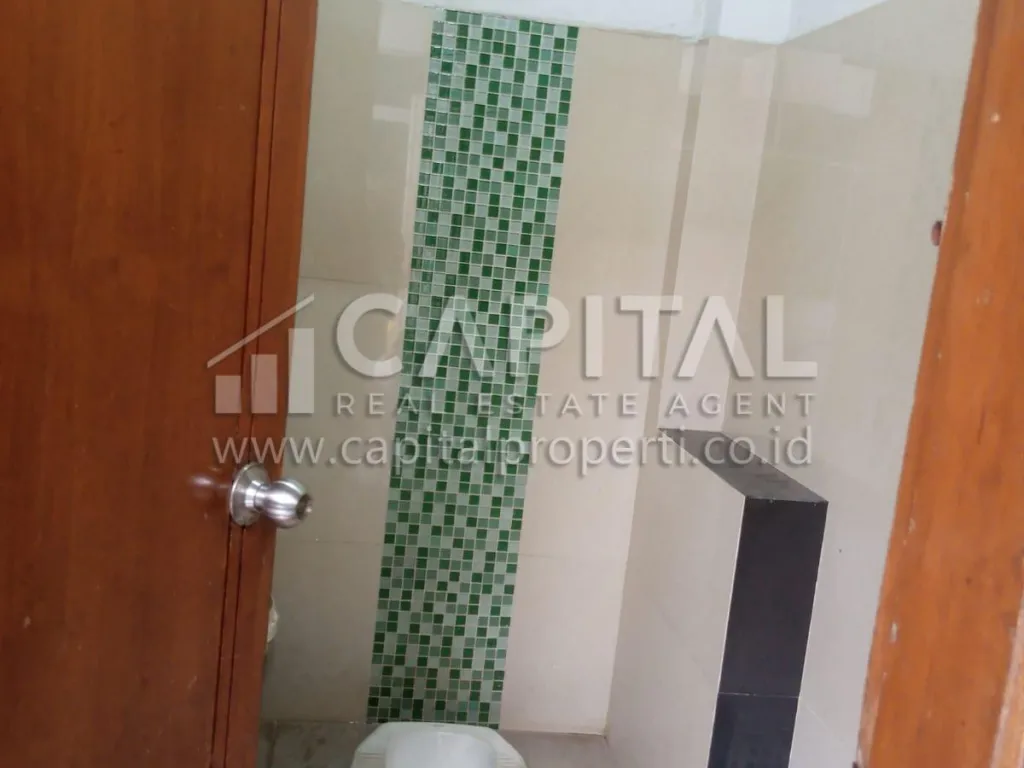 Jual ruko 3 lantai strategis di Setiabudi Bandung | iklanova.com