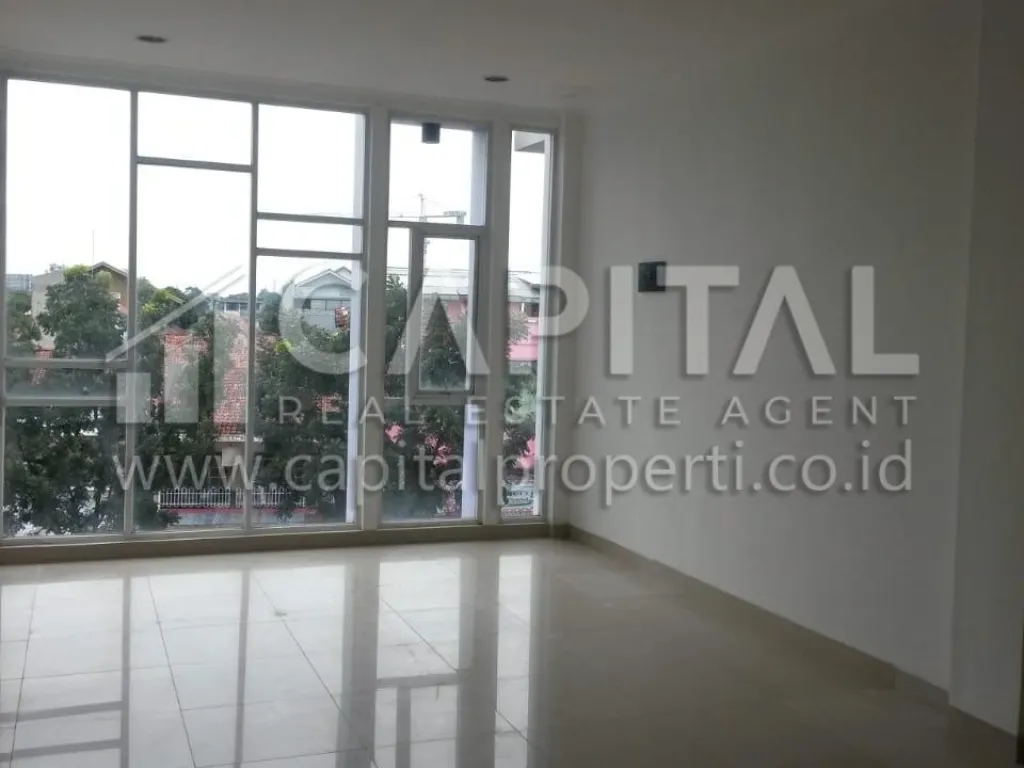 Jual ruko strategis 3.5 lantai di Surya Sumantri Bandung Kota | iklanova.com