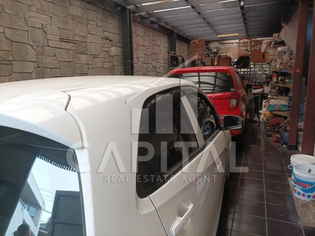 Jual rumah 1.5 lantai di Cipaku Bandung | iklanova.com