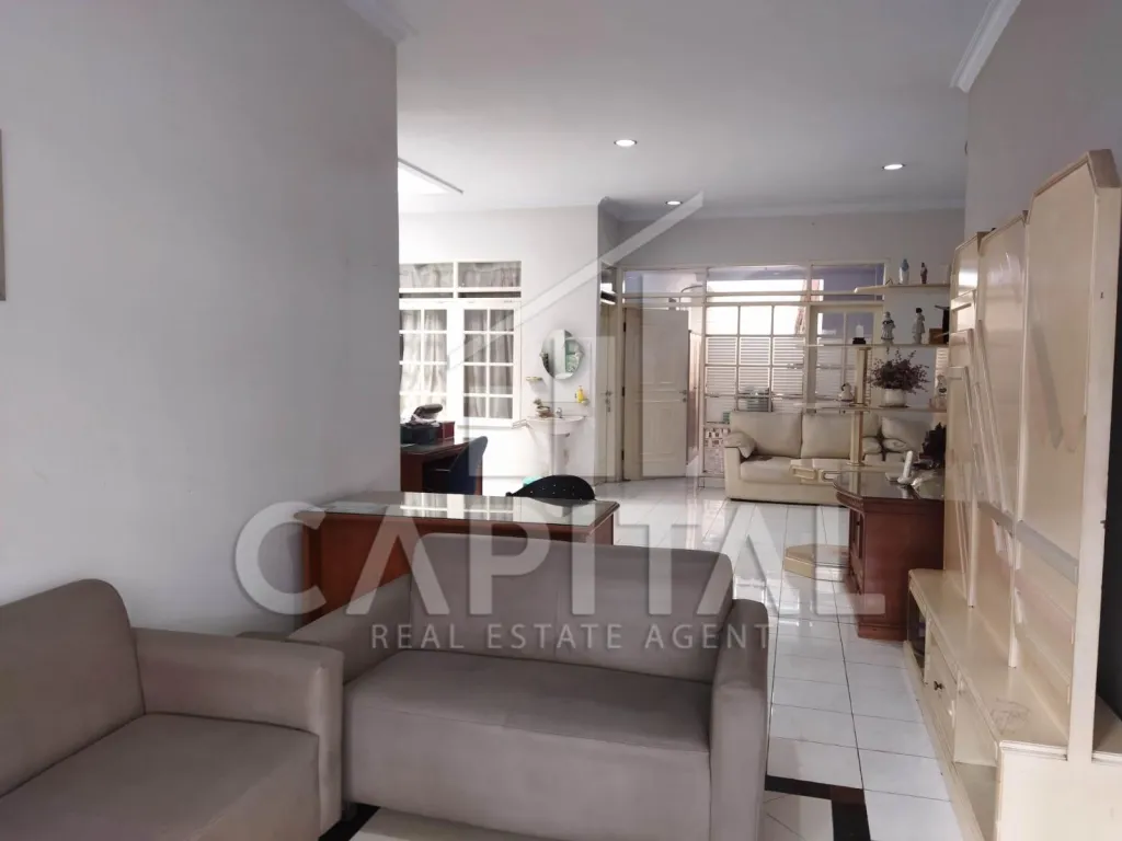 Jual rumah 1.5 lantai di Taman Holis Indah 1 Bandung | iklanova.com