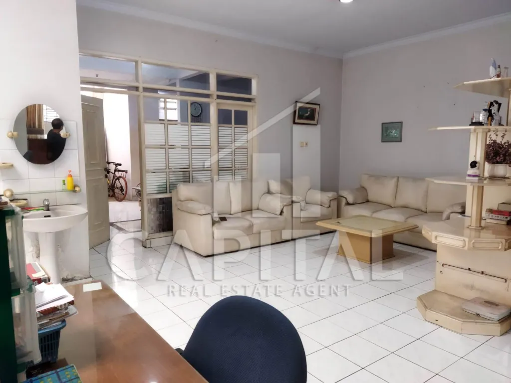 Jual rumah 1.5 lantai di Taman Holis Indah 1 Bandung | iklanova.com