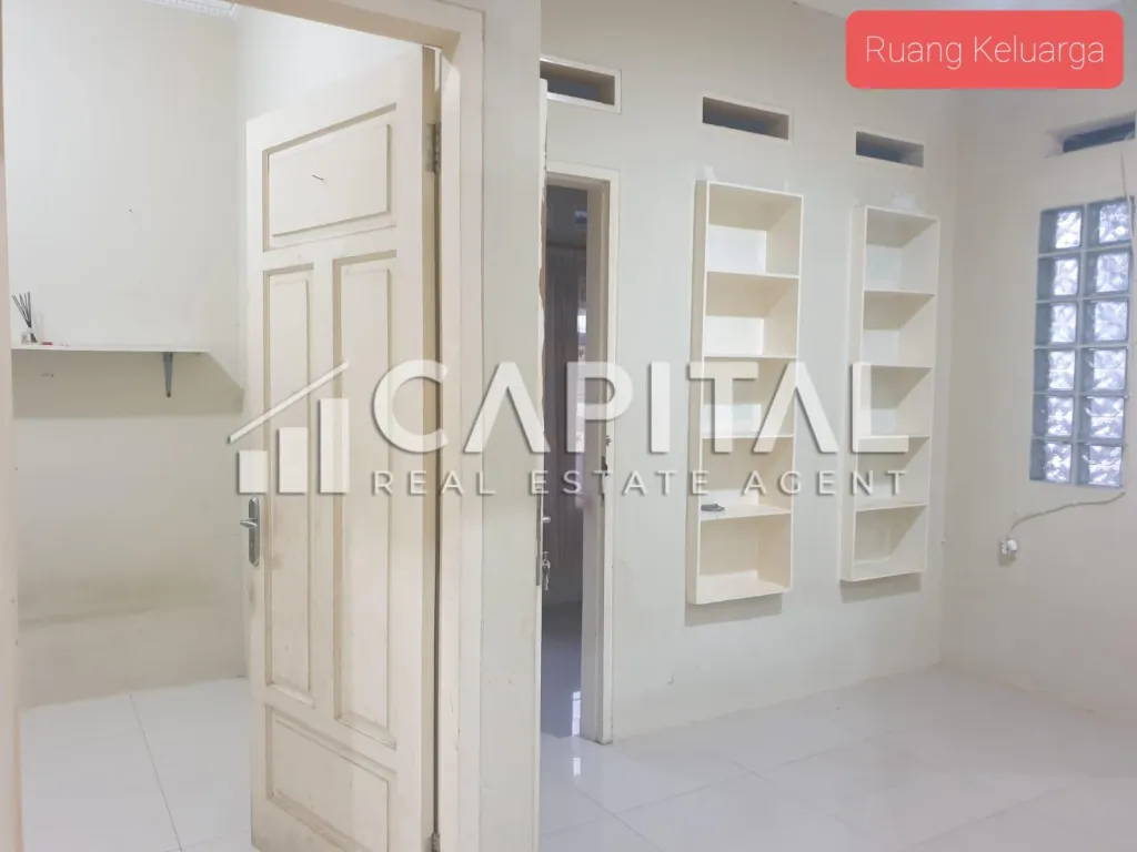 Jual rumah 2 lantai di sayap Cipamokolan Bandung | iklanova.com