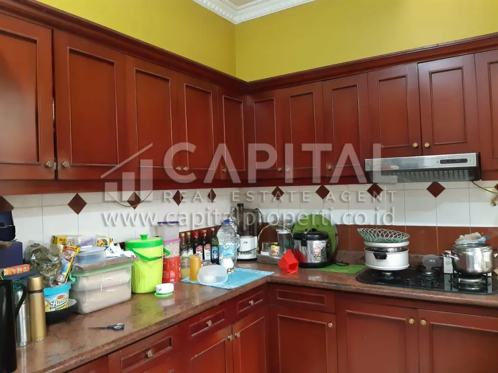 Jual rumah 2 lantai di Tangkot Joglo Jakarta Barat | iklanova.com