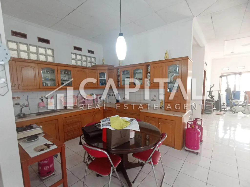 Jual rumah 2 lantai siap huni di Kopo Mas Bandung | iklanova.com