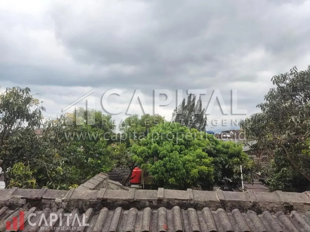 Jual rumah 2 lantai siap huni di Permata Cimahi | iklanova.com