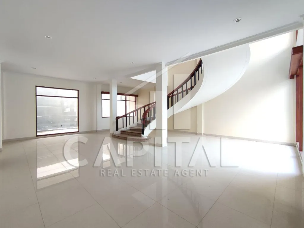 Jual rumah 2 lantai siap huni di Setra Murni Bandung | iklanova.com