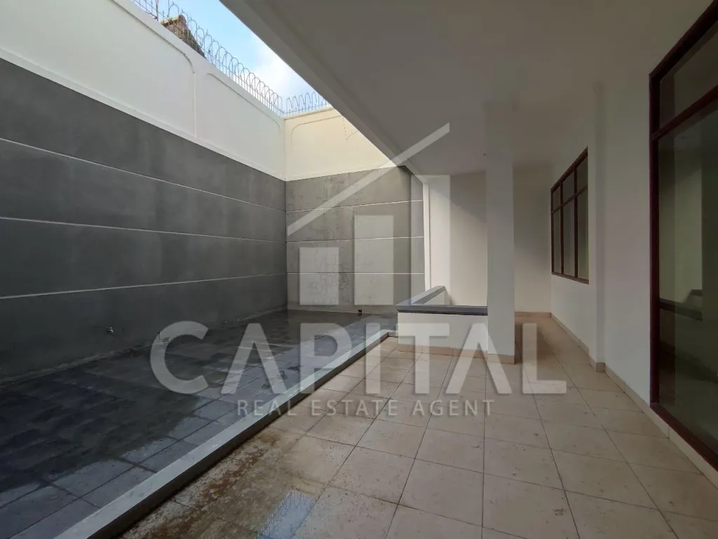 Jual rumah 2 lantai siap huni di Setra Murni Bandung | iklanova.com