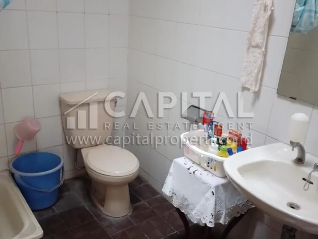 Jual rumah 2 lantai yang asri dan terawat di Setiabudi Bandung | iklanova.com