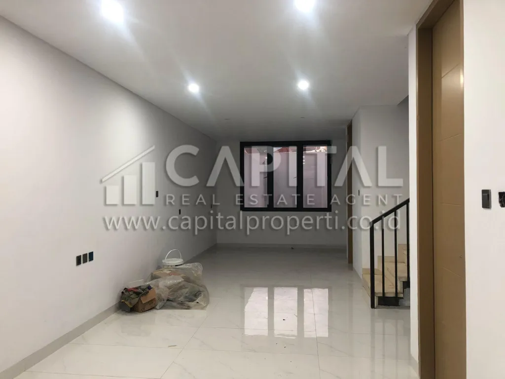 Jual rumah 2 unit di Setiabudi Regency Bandung | iklanova.com