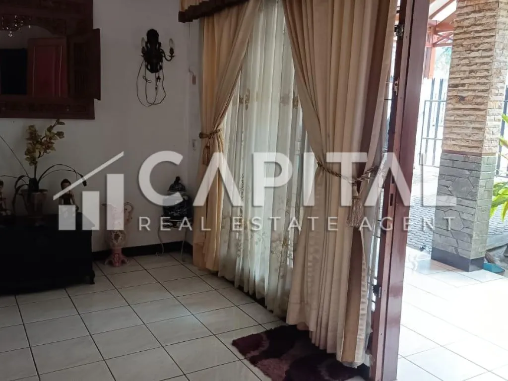 Jual rumah 2.5 lantai + basement di sayap Pasteur Bandung | iklanova.com