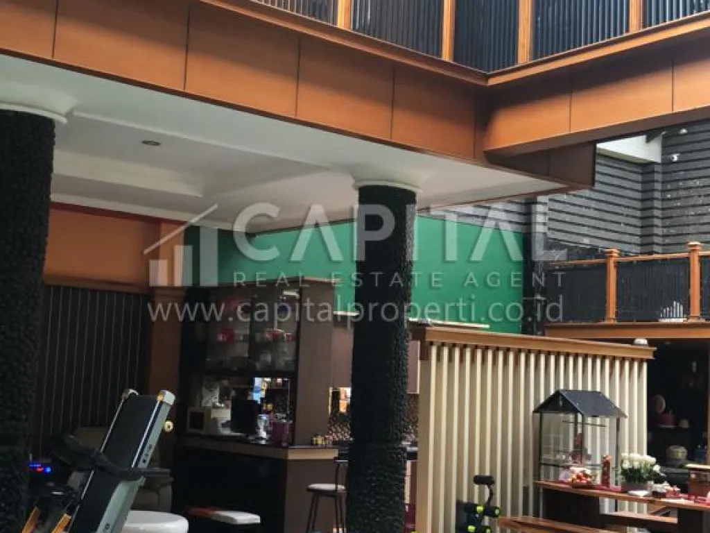 Jual rumah 3 lantai di area Cipamokolan Soekarno hatta | iklanova.com