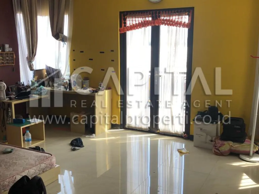 Jual rumah 3 lantai di area Cipamokolan Soekarno hatta | iklanova.com