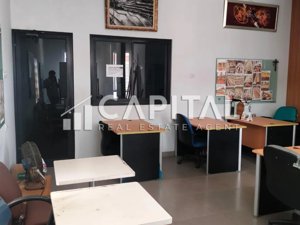 Jual rumah 4 lantai di Kelapa Gading Jakarta Utara | iklanova.com