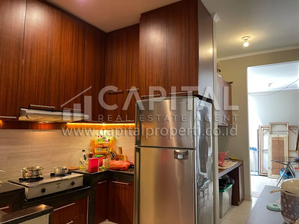 Jual rumah American Style dengan kolam renang pribadi di Gegerkalong Bandung | iklanova.com