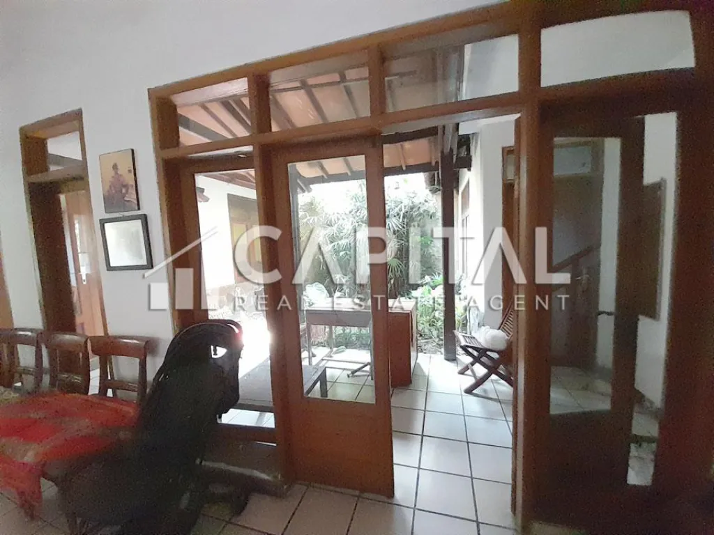 Jual rumah asri 2 lantai di sayap Ramdhan Bandung | iklanova.com