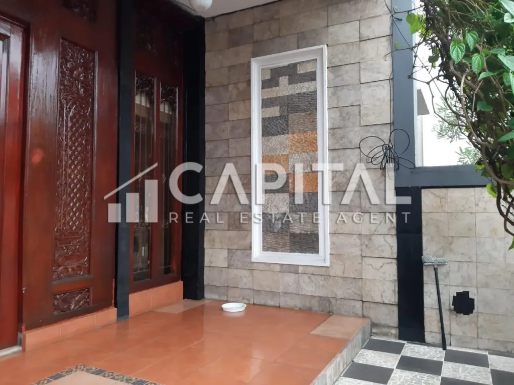 Jual rumah asri dan siap huni di Pondok Hijau | iklanova.com