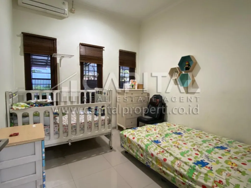 Jual rumah bagus di Taman Holis Indah 1 Bandung | iklanova.com