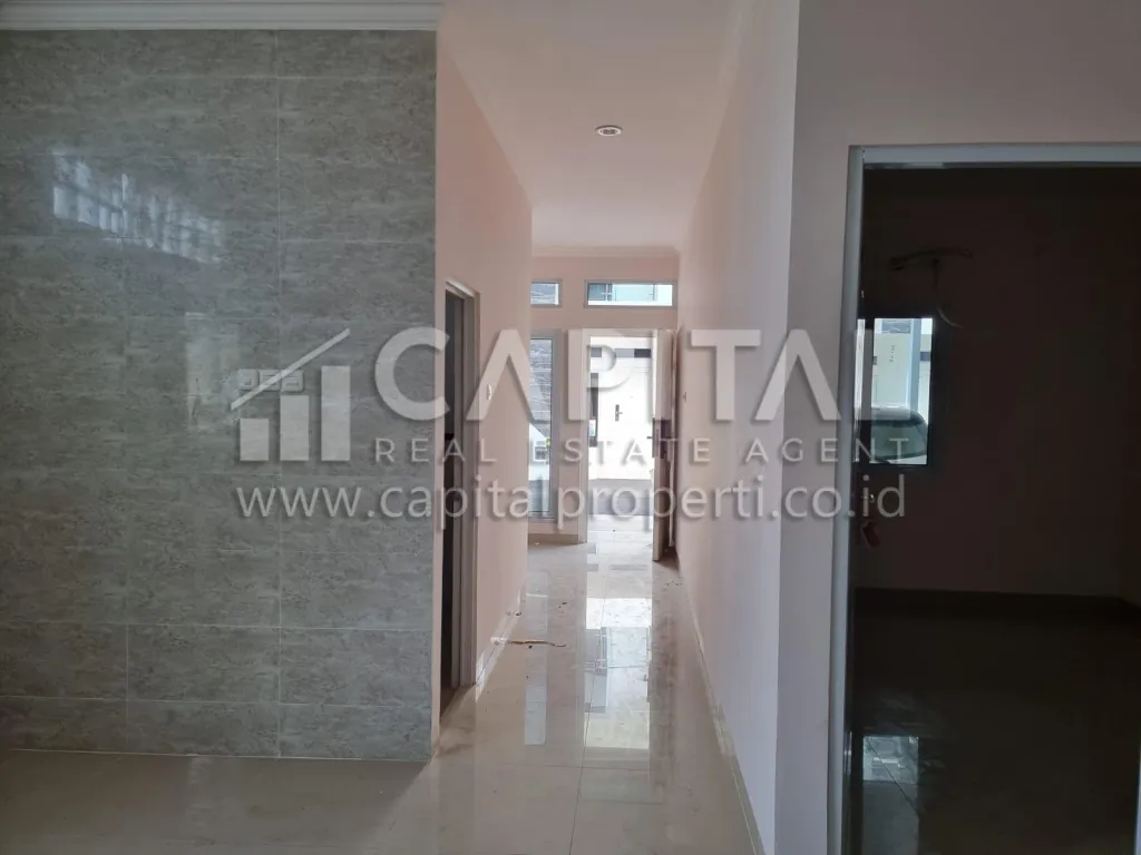 Jual rumah baru 2 lantai di Andir Bandung | iklanova.com