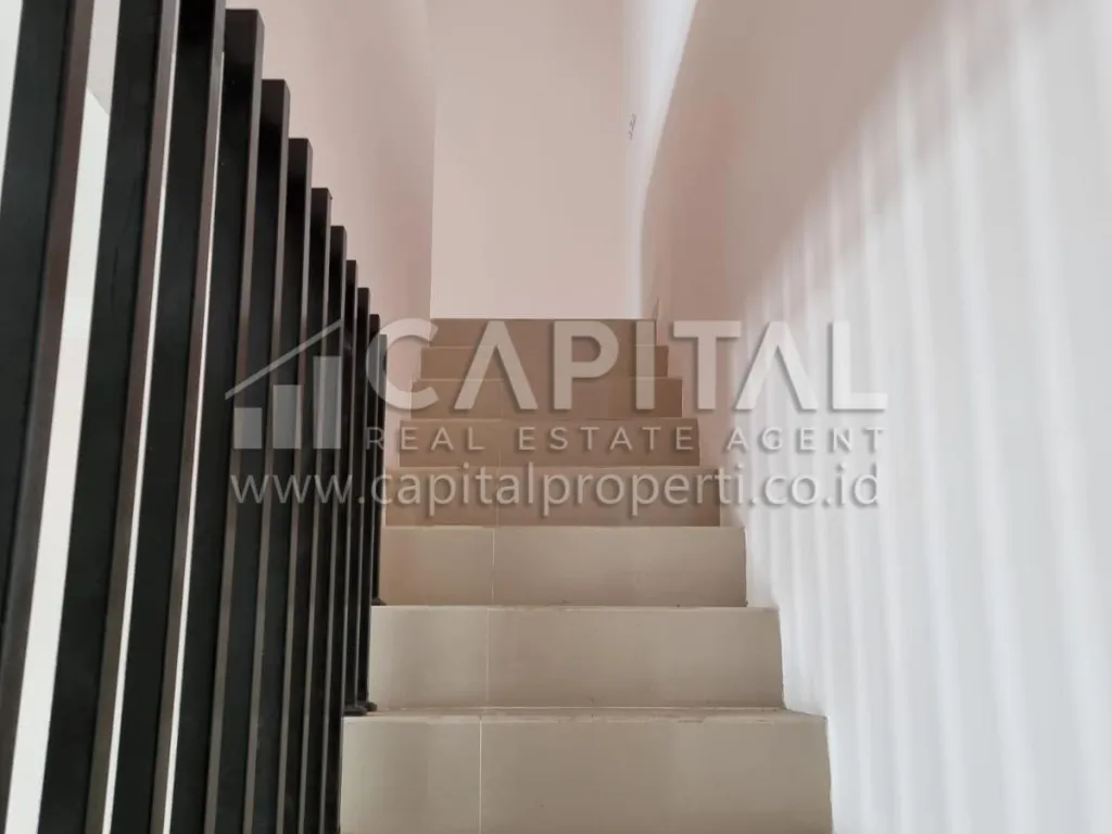 Jual rumah baru 2 lantai di Andir Bandung | iklanova.com