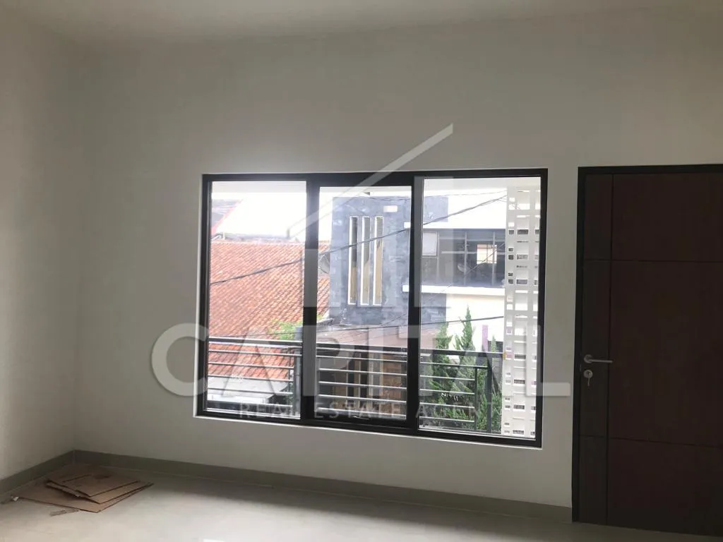 Jual rumah baru di Margahayu Raya Sayap Soekarno Hatta Bandung | iklanova.com