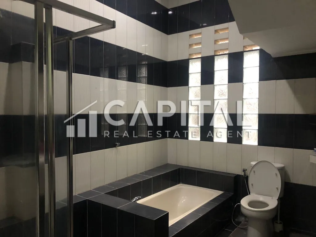 Jual rumah cantik dan apik 2 lantai di Cijerah Bandung | iklanova.com