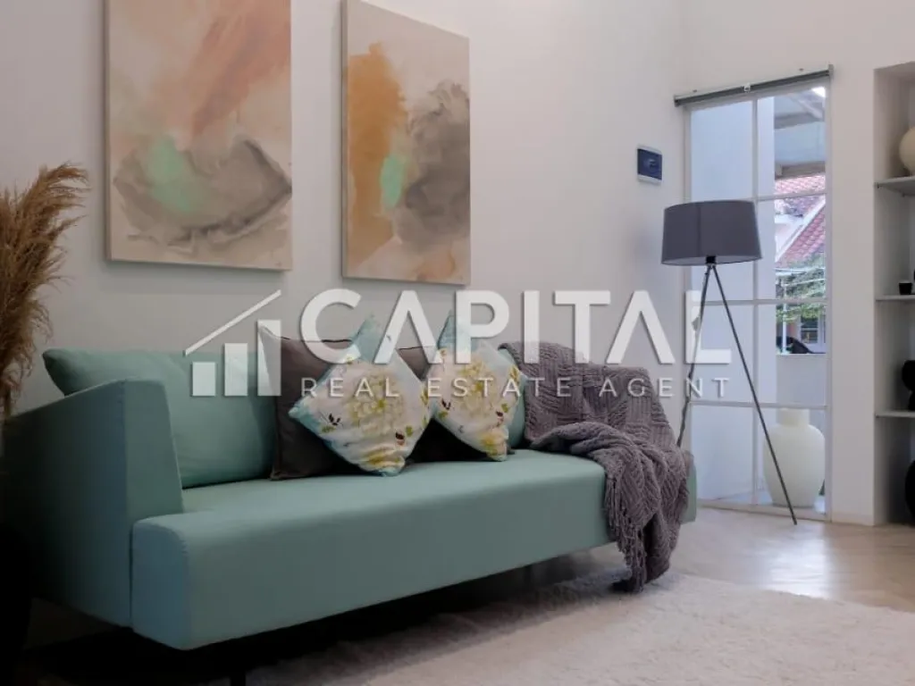 Jual rumah cantik di Kota Baru Parahyangan Tatar Jingga | iklanova.com