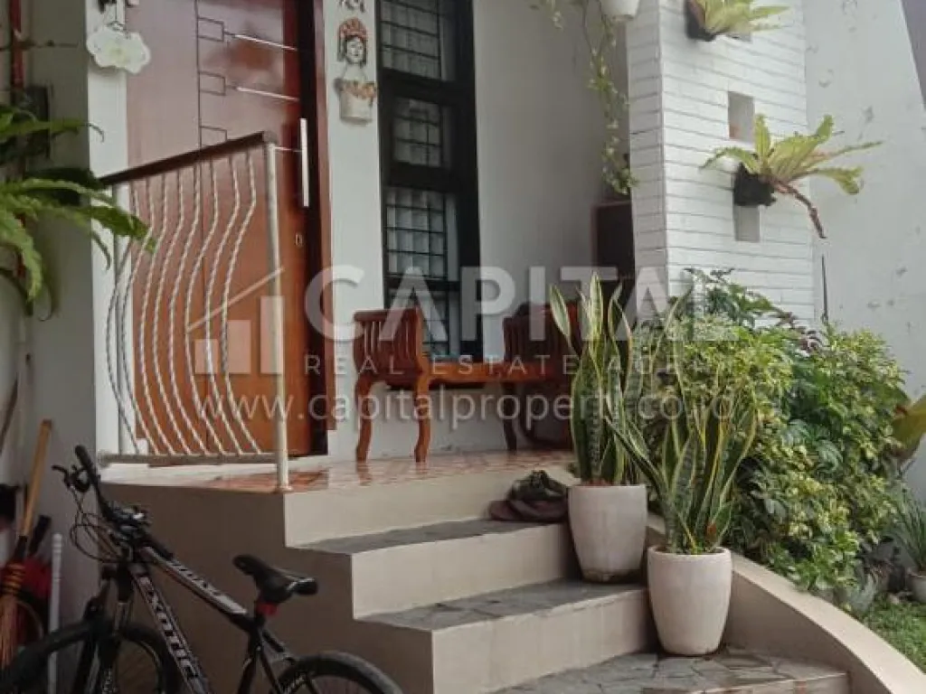 Jual rumah cantik siap huni di cluster one gate Daarul Halim Cihanjuang Bandung | iklanova.com