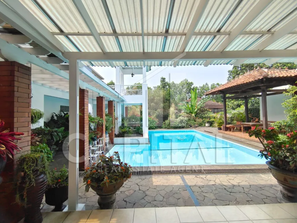 Jual rumah di Cipaku Bandung | iklanova.com