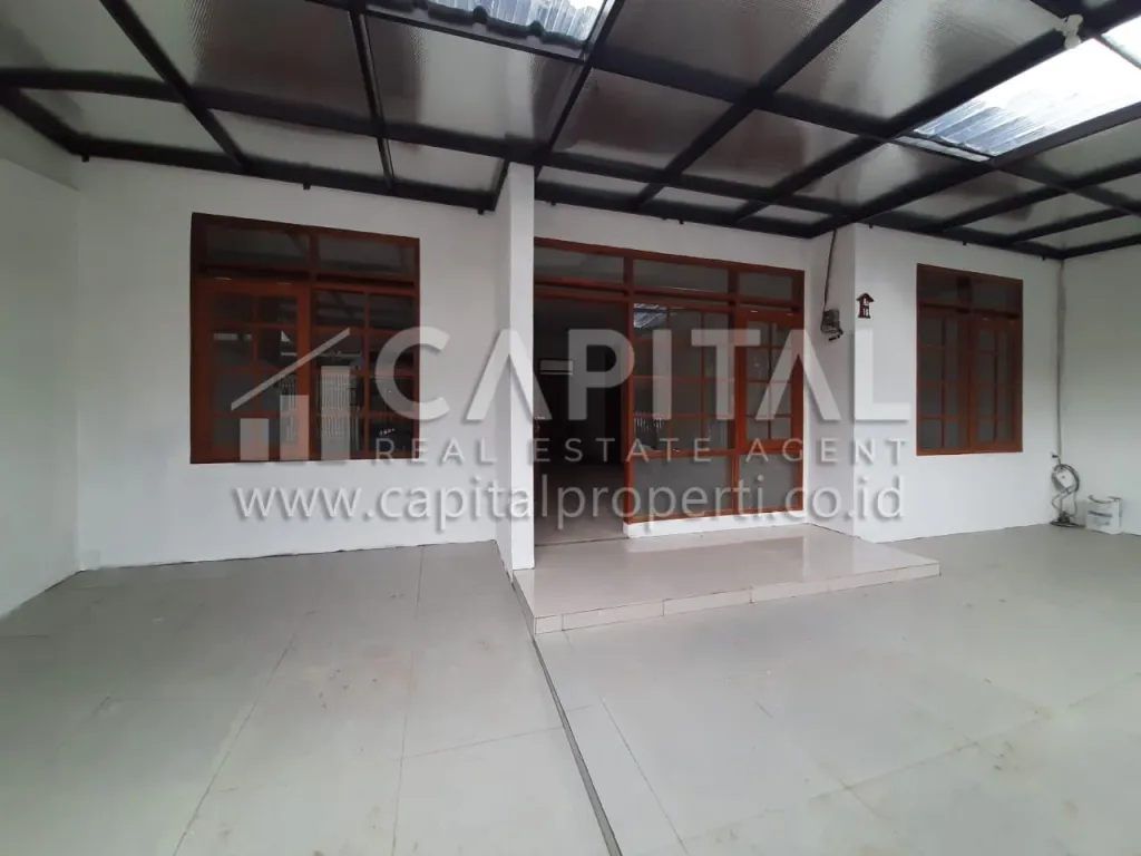 Jual rumah full renov di TKI 2 Patung Kuda Bandung | iklanova.com
