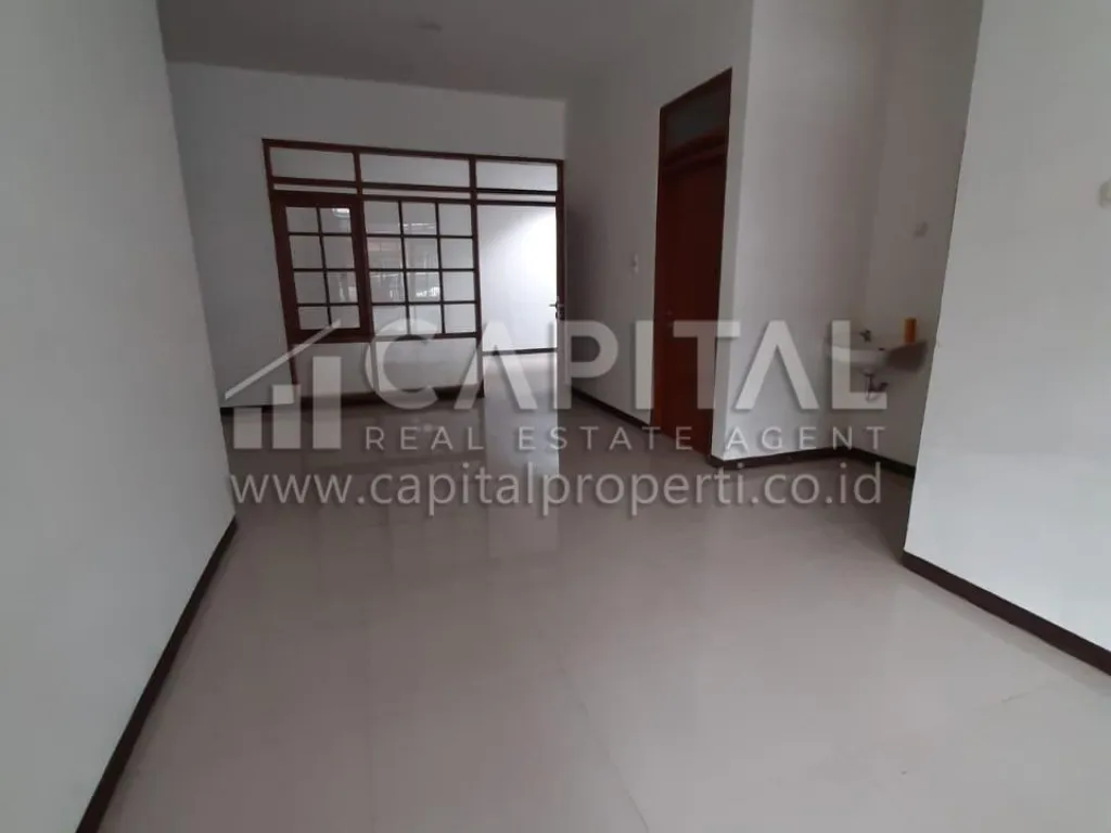 Jual rumah full renov di TKI 2 Patung Kuda Bandung | iklanova.com