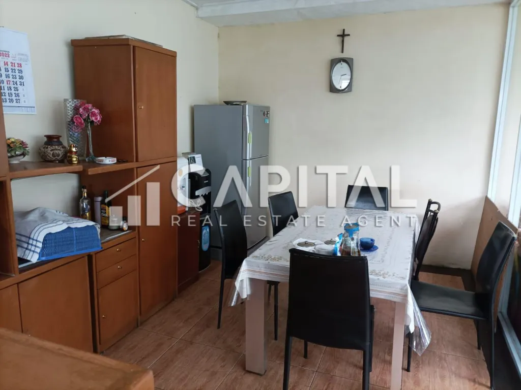 Jual rumah gaya Bali di Graha Puspa | iklanova.com