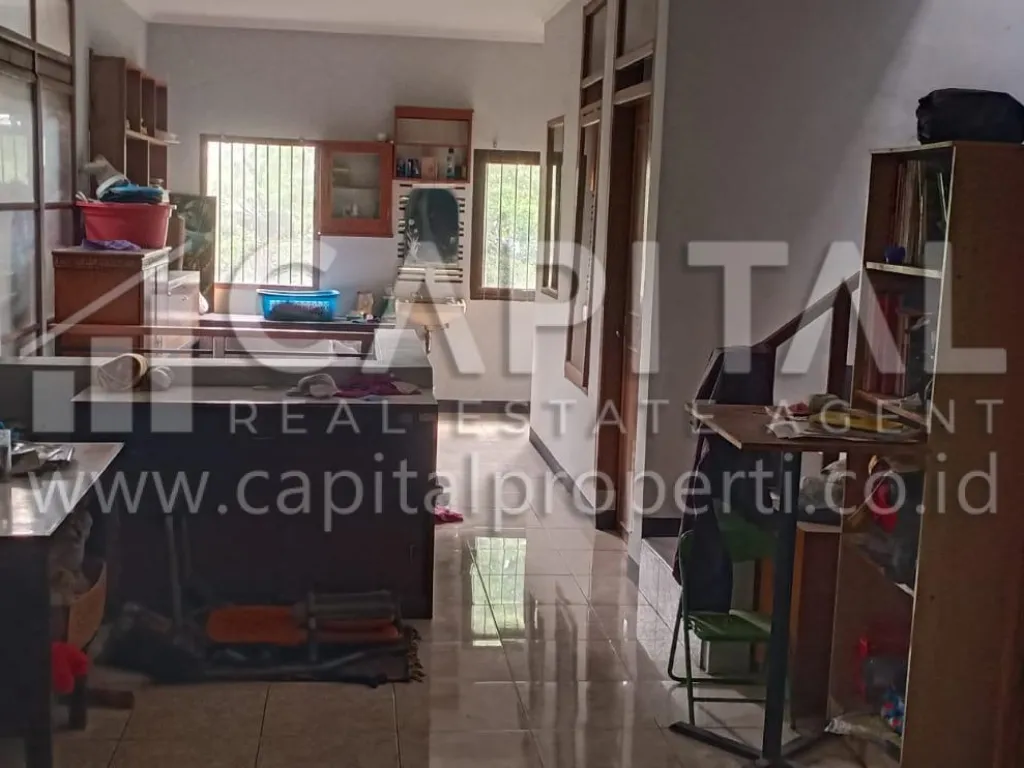 Jual rumah komplek 2.5 lantai di Sutra Graha Mengger Bandung | iklanova.com