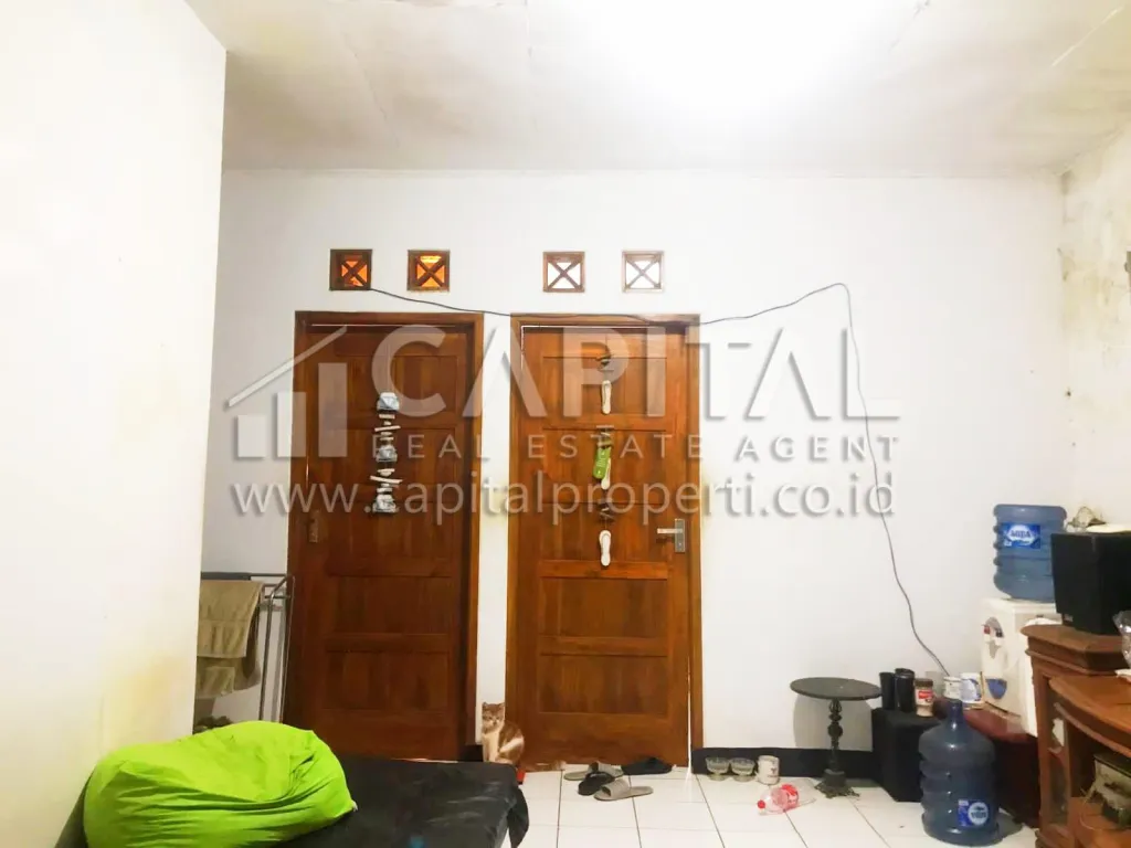 Jual rumah kost 2 lantaidekat Universitas Parahyangan Bandung | iklanova.com