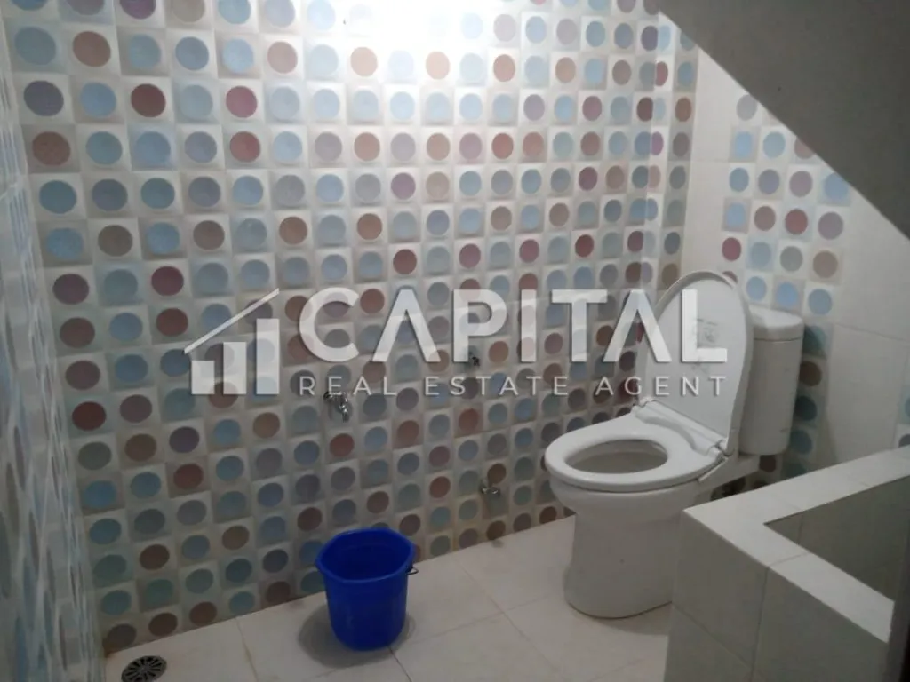 Jual rumah kost 3 lantai strategis di sayap Dago | iklanova.com