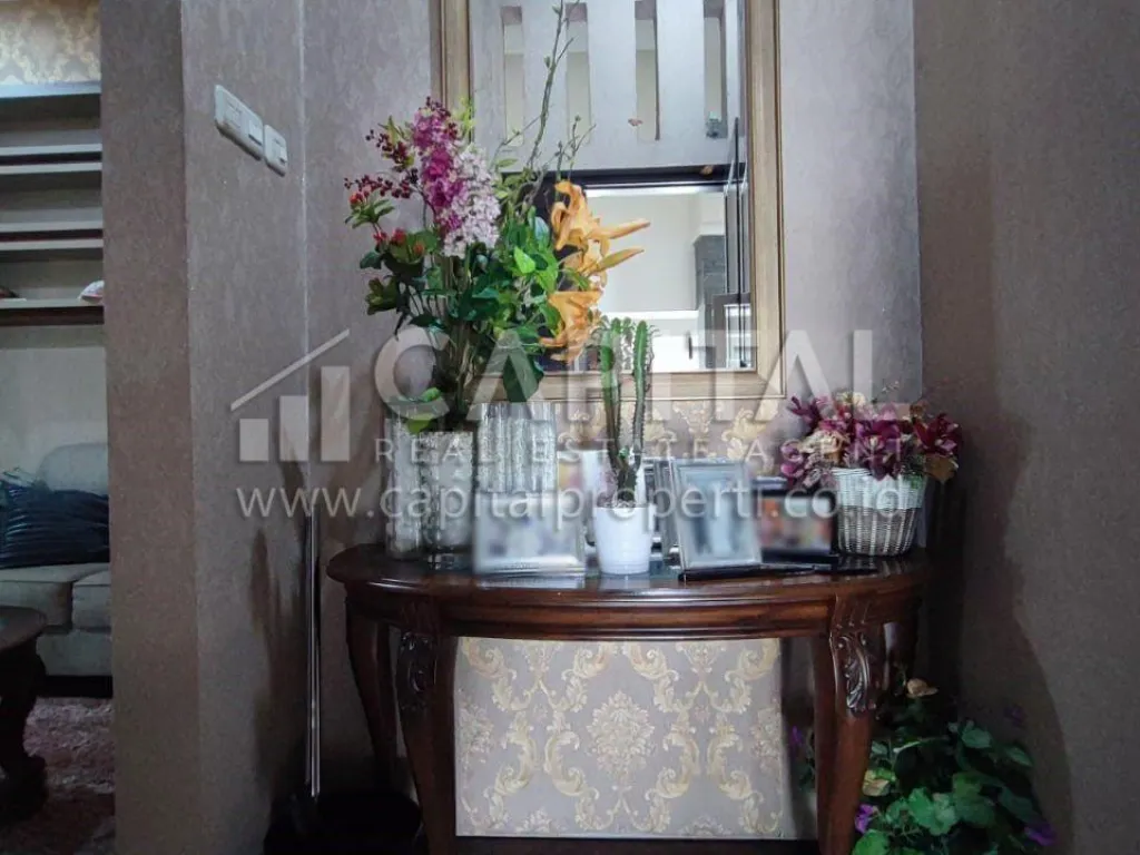 Jual rumah kostan 3 lantai di sayap Dago Bandung | iklanova.com