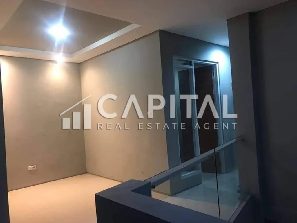 Jual rumah minimalis dengan kolam renang di sayap Maleber Bandung | iklanova.com